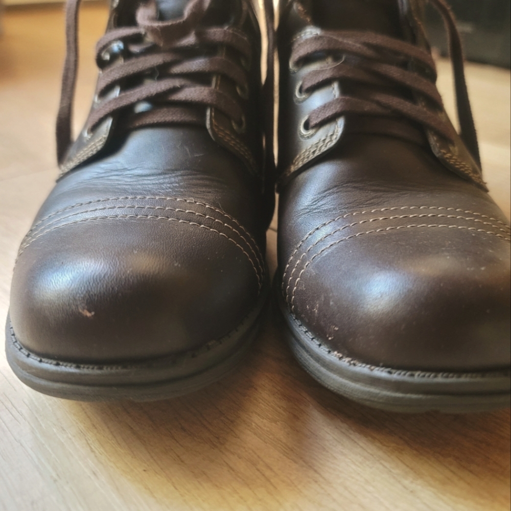Eastland ankle boots